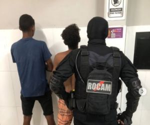 ROCAM apreende 31 invólucros de crack e conduz dois suspeitos por tráfico em Floriano