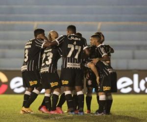Corinthians bate Salgueiro em jogo sonolento e vai à 2ª fase da Copa do Brasil