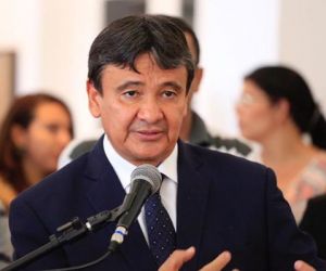 Wellington anuncia decreto para manter comissionados interinos