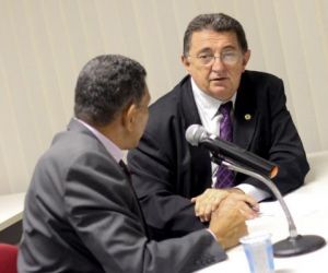 Secretário é convidado a esclarecer situação financeira do Estado