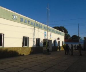 Menores são apreendidos conduzindo moto com placa adulterada em Floriano
