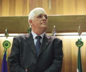 Mesa Diretora e líderes decidem na segunda sobre vacância de conselheiro do TCE