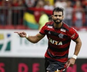 Em Brasília, Flamengo encara o CSA para seguir perto do líder
