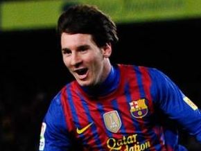 Messi faz três e se torna o maior artilheiro da história do Barça