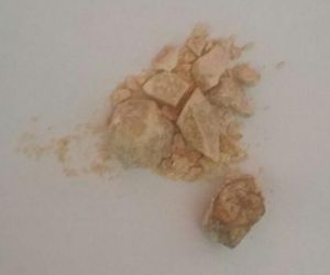 Mulher tentar entrar com crack na Casa de Custódia e é presa