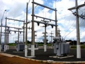 Oscilação e falta de energia continuam causando problemas em Floriano