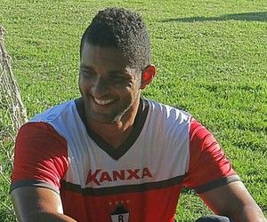 Zagueiro Dão se apresenta com elogio a Vica: "Sei que faz time forte"