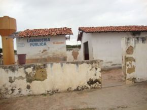 Lavanderia pública está em estado de depredação