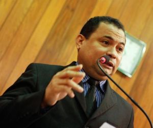 Proposta de Evaldo Gomes combate exploração sexual de crianças