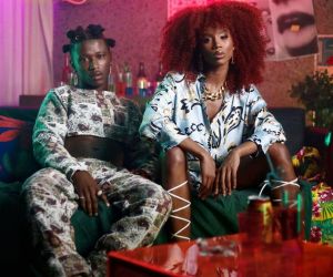 Izrra mistura R&B com o funk e o rap de Malía no single "Eu, você e o radin"