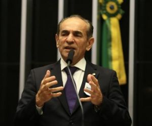 Criminosos usam nome do senador Marcelo Castro (MDB) para aplicar golpes em prefeitos