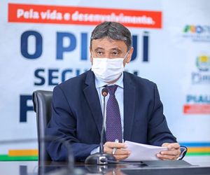 Governador afirma que ICMS não causou aumento na gasolina