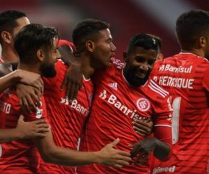 Internacional goleia, termina em 2º e rebaixa o Esportivo no Gaúcho