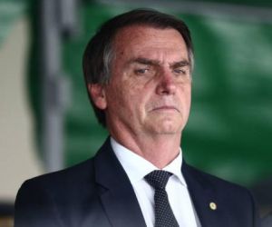 Bolsonaro cobra leis para "que o bem vença o mal"
