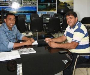 Prefeitura firma parceira com a Agespisa para ampliar a rede de abastecimento de Floriano