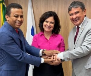 Dr. Francisco solicita reestruturação do Hospital de Floriano e ministra da Saúde garante recursos