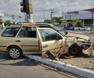 Idosos ficam feridos após colisão em Teresina; um deles invadiu sinal vermelho, diz PRF