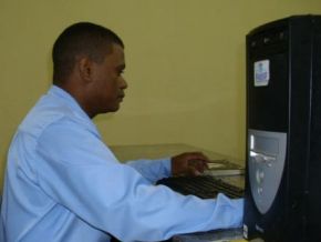 É grande o número de pessoas que compram pela internet em Floriano