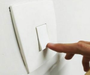 Conta de luz: Aneel reajusta cobrança extra em mais de 50%