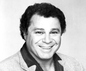 Art Metrano, astro de Loucademia de Polícia, morre aos 84 anos