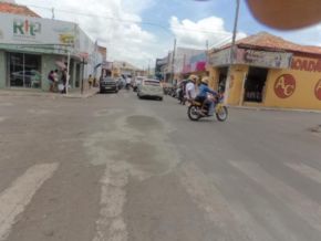 Horário de funcionamento do comércio em Floriano será alterado no Carnaval