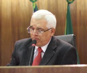 Ministro garante universidade em Esperantina e Oeiras