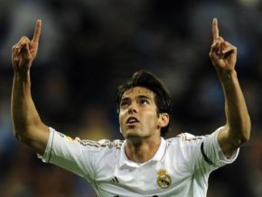 Mano se diz coerente ao levar Kaká e poupar 'brasileiros'