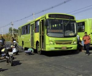 Jovem morre em colisão envolvendo dois ônibus na zona Sul