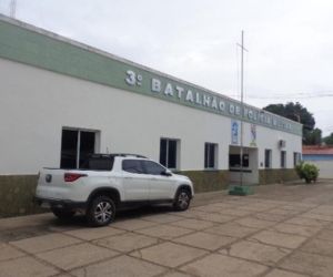 Motocicleta é furtada de pátio de escola em Floriano