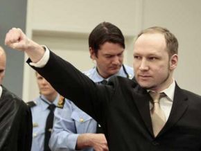 Atirador da Noruega admite massacre e alega legítima defesa