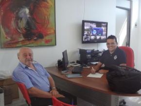 Empresário José Cândido faz visita à concessionária Honda Cajueiro Motos
