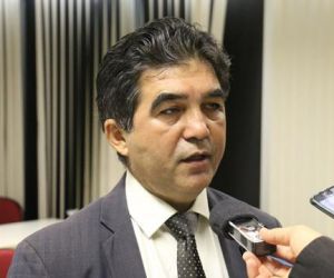 Na disputa por cargos, PT coloca Educação e Saúde na cota do governador