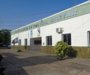 Assaltantes rendem mulheres e levam celulares em Floriano