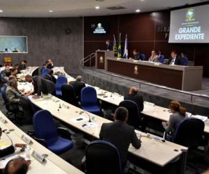 Audiência discute regularização do Uber e aplicativos de transportes