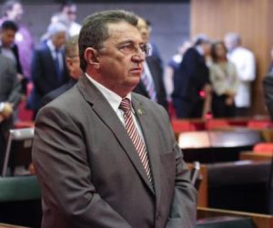 Deputado propõe psicólogo nas escolas públicas do Estado