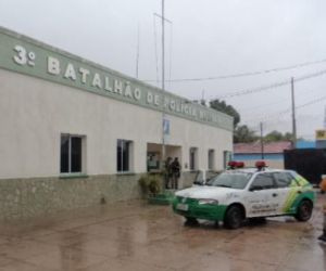 Homem destrói câmeras de segurança da residência de ex-prefeito de Floriano