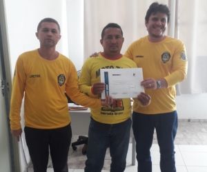Novos profissionais mototaxistas recebem certificados pela SUTRAN