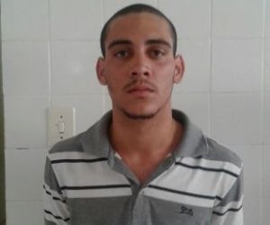 Jovem em liberdade condicional é preso por porte de entorpecentes