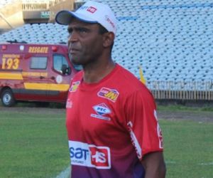 Neto Jordão não é mais técnico do Piauí. Marcão assume