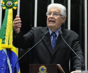 Requião tece duras críticas ao atual presidente da Petrobras