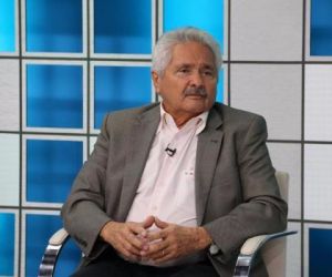Elmano Férrer avalia PMDB no governo: "não participei das discussões"