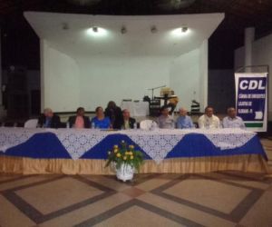 Confraternização marca posse da nova diretoria da CDL e Associação Comercial