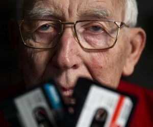 Lou Ottens, inventor da fita cassete, morre aos 94 anos