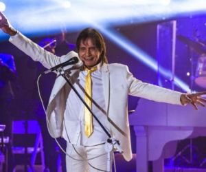 Roberto Carlos adia Projeto Emoções para 2022