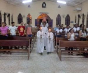 Jovens Conectados com Jesus participam de celebração eucarística em Floriano