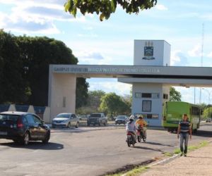 UFPI abre inscrições em dois processos seletivos com salários de até R$ 5,8 mil
