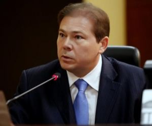 Prefeituras e câmaras com contas irregulares viram alvo do TCE no Piauí