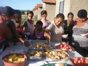 Associação de Moradores do Conjunto Gabriel Kalume promoveu confraternização para as mães