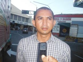 SUTRAN proíbe estacionamento em trecho da Rua Gabriel Zarur