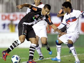 Vasco arranca empate com Bahia no último lance em São Januário